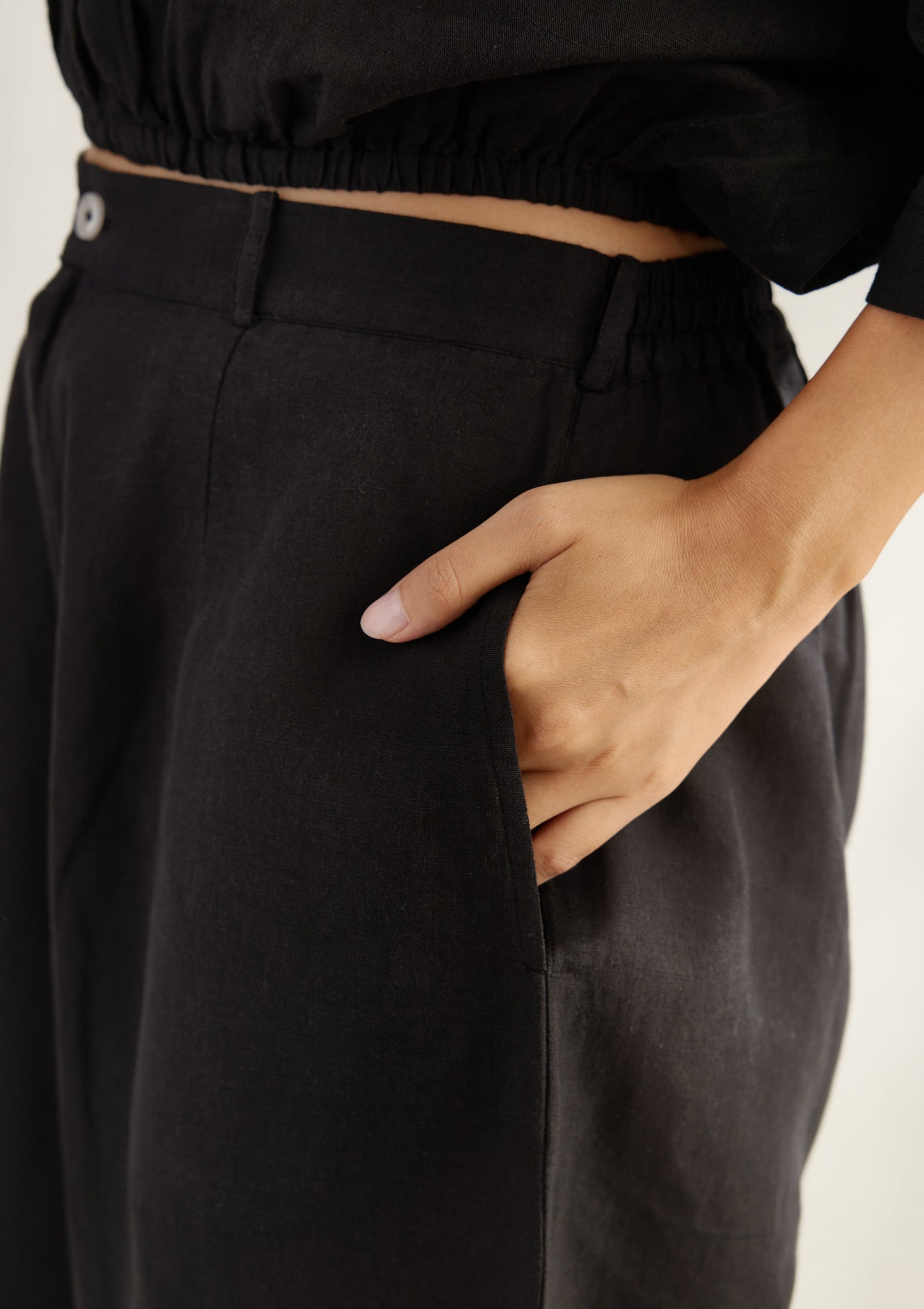 Resort Flaired Linen Trousers